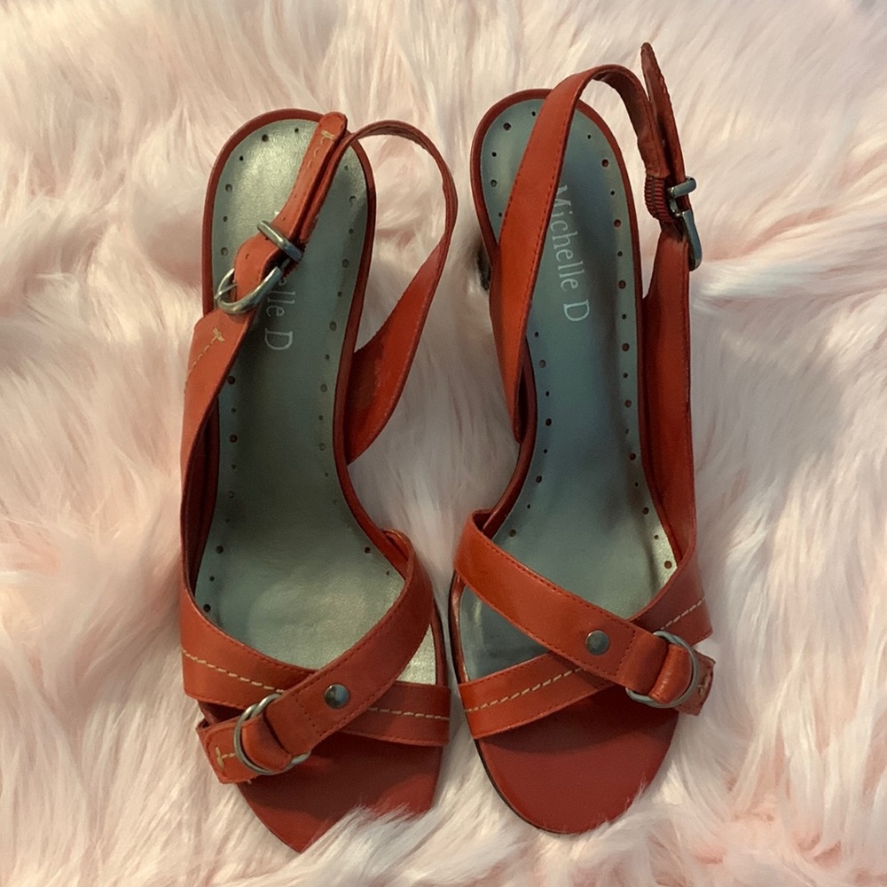 New leather sandals
